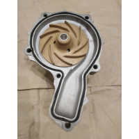 Водяной насос (Помпа) Volvo 3161436